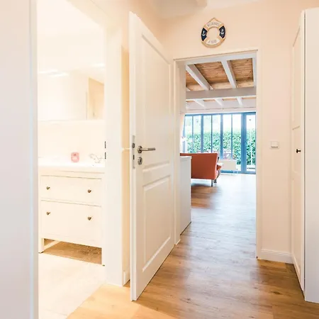 Hmuschelsucher, Duenenstrasse 44, App 2 *